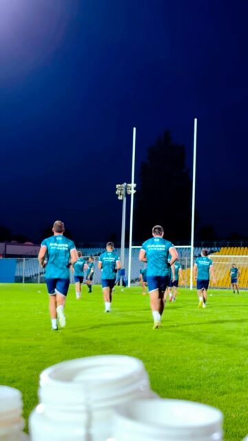 🏉 Les crampons sont lacés, la reprise du Super XIII est dans moins de 2 semaines ! 
Ça bosse dur à l’entraînement, ça se prépare, ça avance. 
On a hâte de vous retrouver au bord du terrain 💪

GO BISONS GO 💙🤍

@superxiii_rugbyleague 

#SuperXIII #SOAXIII #rugbyxiii #Entraînement #BisonsAvignon