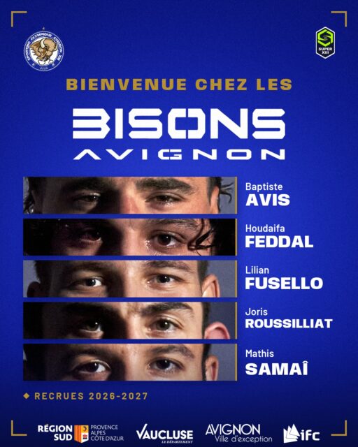 𝗘𝘁 𝗱𝗲 𝗱𝗶𝘅.

Cinq autres visages à retenir avant le 31 octobre. Eux aussi porteront le bleu au Parc cette saison.

Baptiste Avis · Houdaifa Feddal · Lilian Fusello · Joris Roussilliat · Mathis Samaî

À vous de leur souhaiter la bienvenue dans les commentaires.

𝗕𝗶𝗲𝗻𝘃𝗲𝗻𝘂𝗲 𝗰𝗵𝗲𝘇 𝗹𝗲𝘀 𝗕𝗶𝘀𝗼𝗻𝘀 💙🤍

Dimanche, première journée à Villefranche (15 h 30). Puis premier match à domicile : samedi 31 octobre, 18 h, contre Saint-Gaudens au Parc des Sports. Places à 10 €.

@superxiii_rugbyleague

Avec le soutien de la Région Sud, du Département de Vaucluse, de la Ville d'Avignon et de l'IFC.

#SuperXIII #BisonsAvignon #RugbyAXIII #RugbyLeague #Avignon #Vaucluse